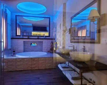 Luxury 4*
