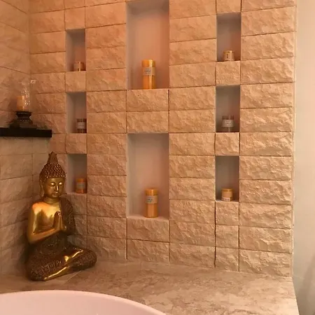Luxury 4*